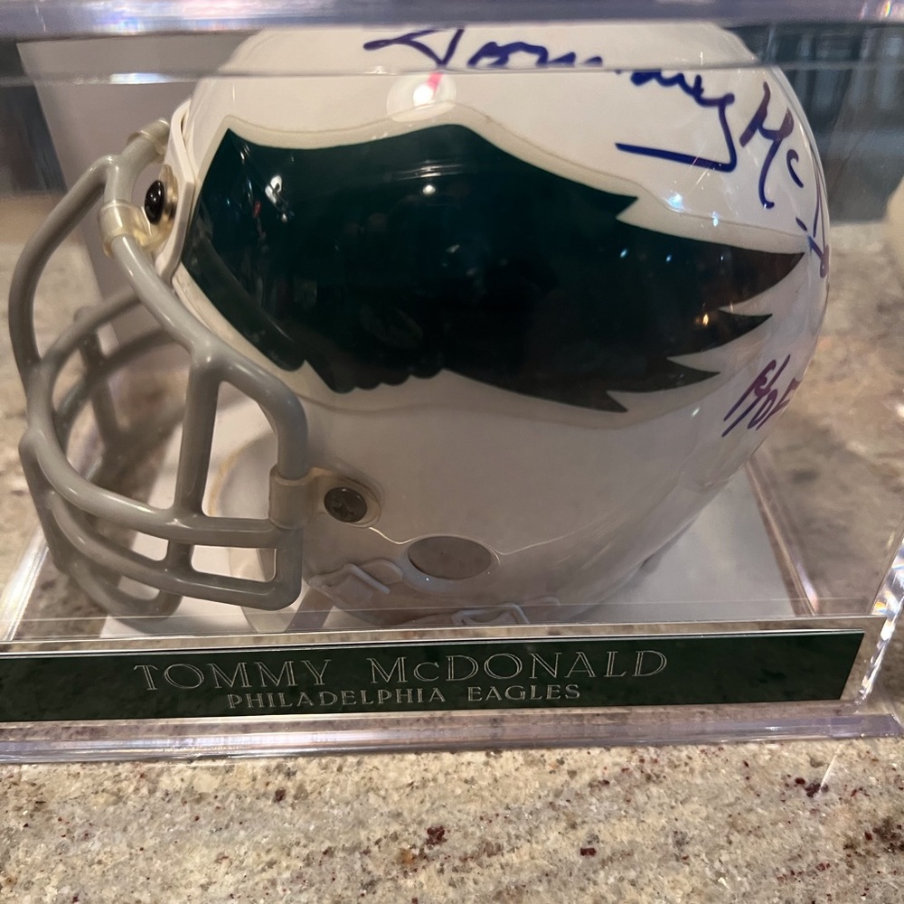 Philadelphia Eagles signed Tommy McDonald mini helmet